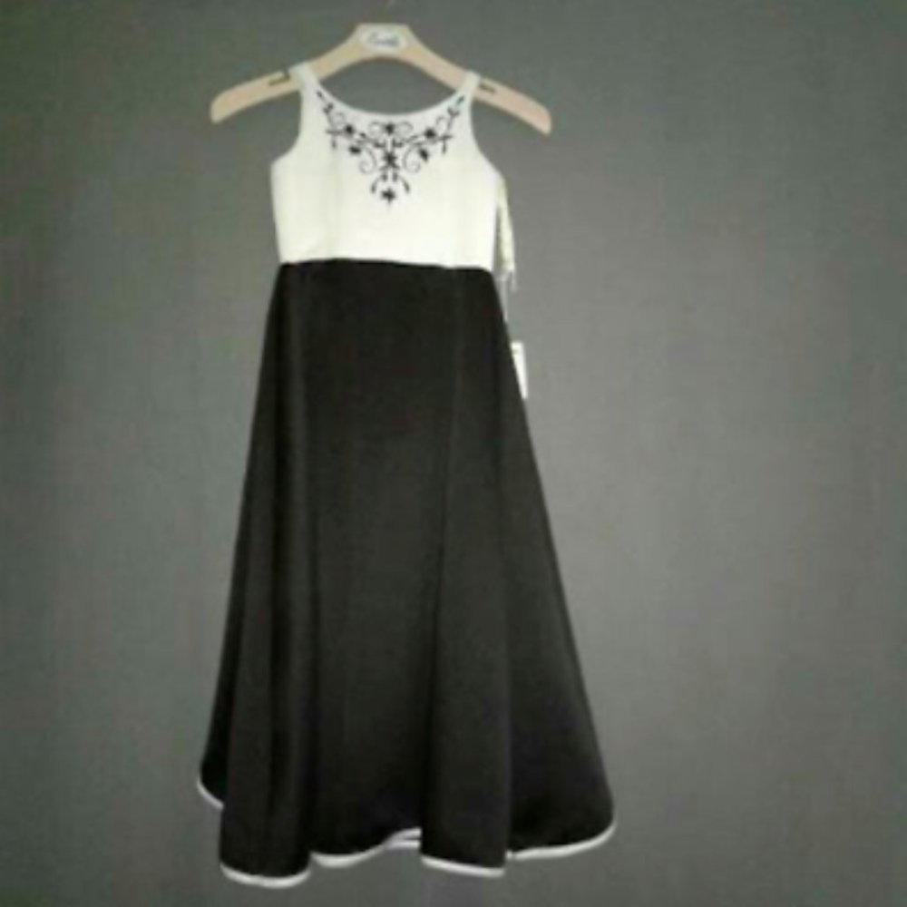 Forever Yours Little Lady Flower Girl Dress NWT